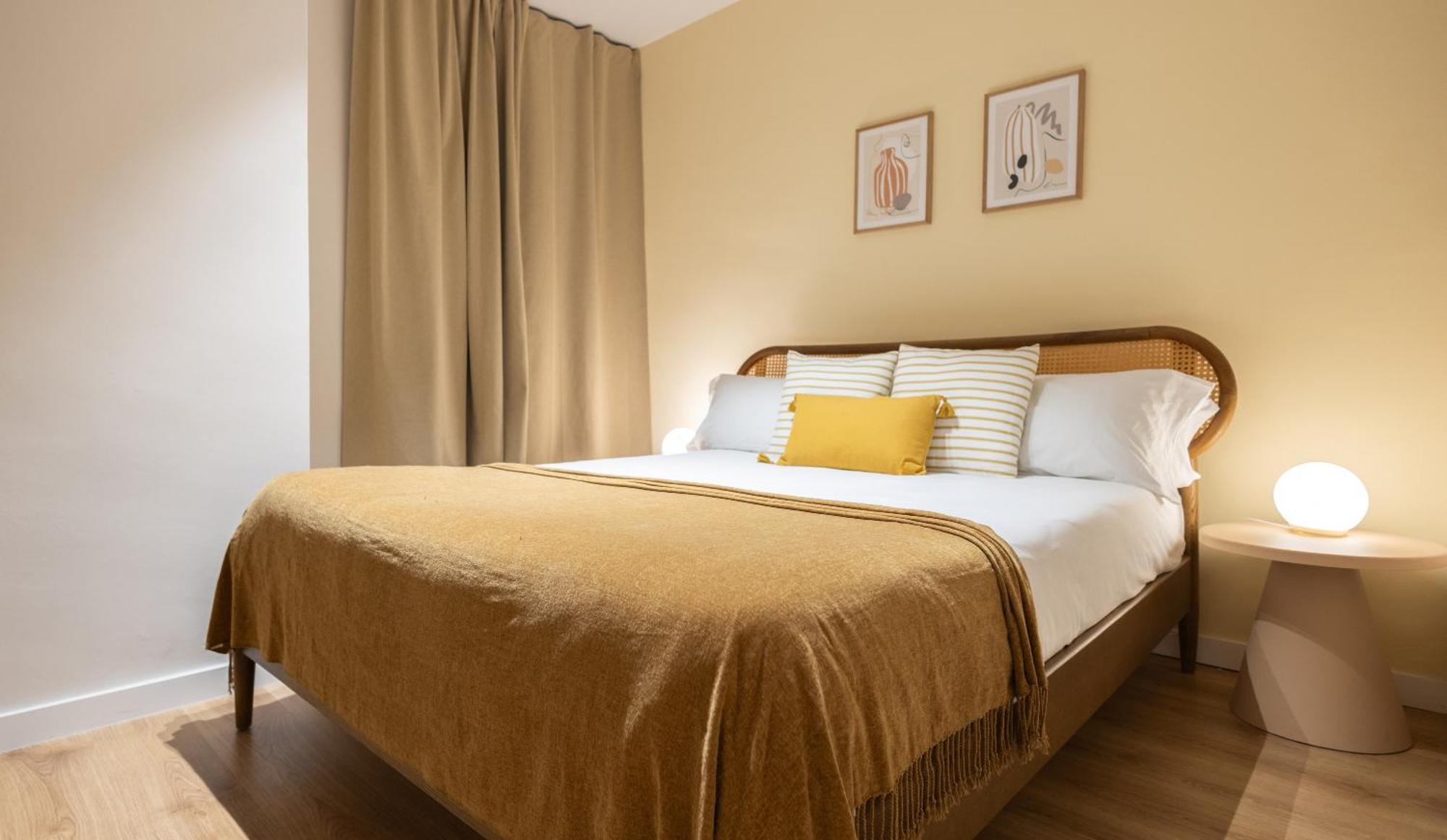 Stay U-Nique Apartments Balmes II Barcellona Esterno foto