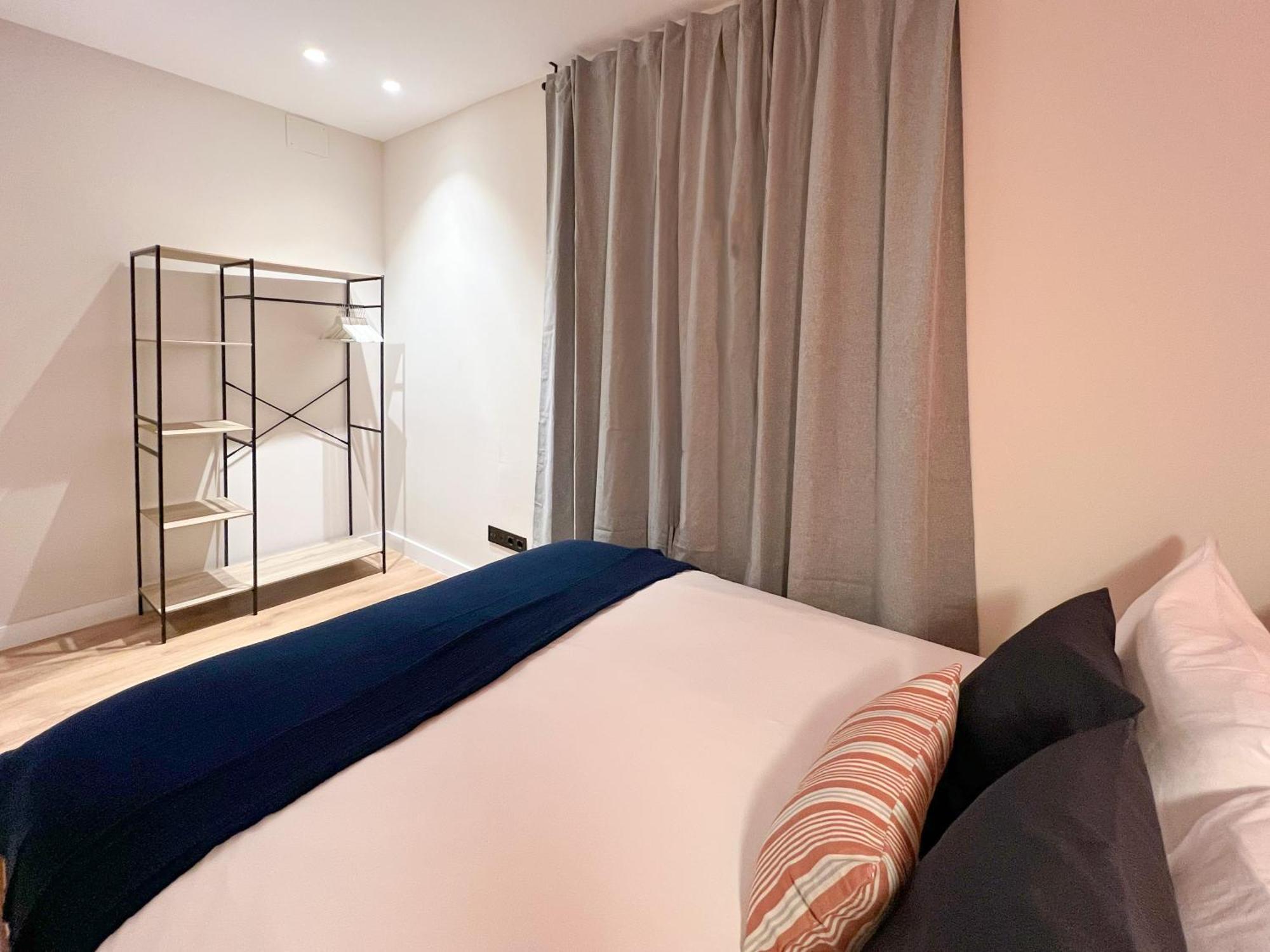 Stay U-Nique Apartments Balmes II Barcellona Esterno foto