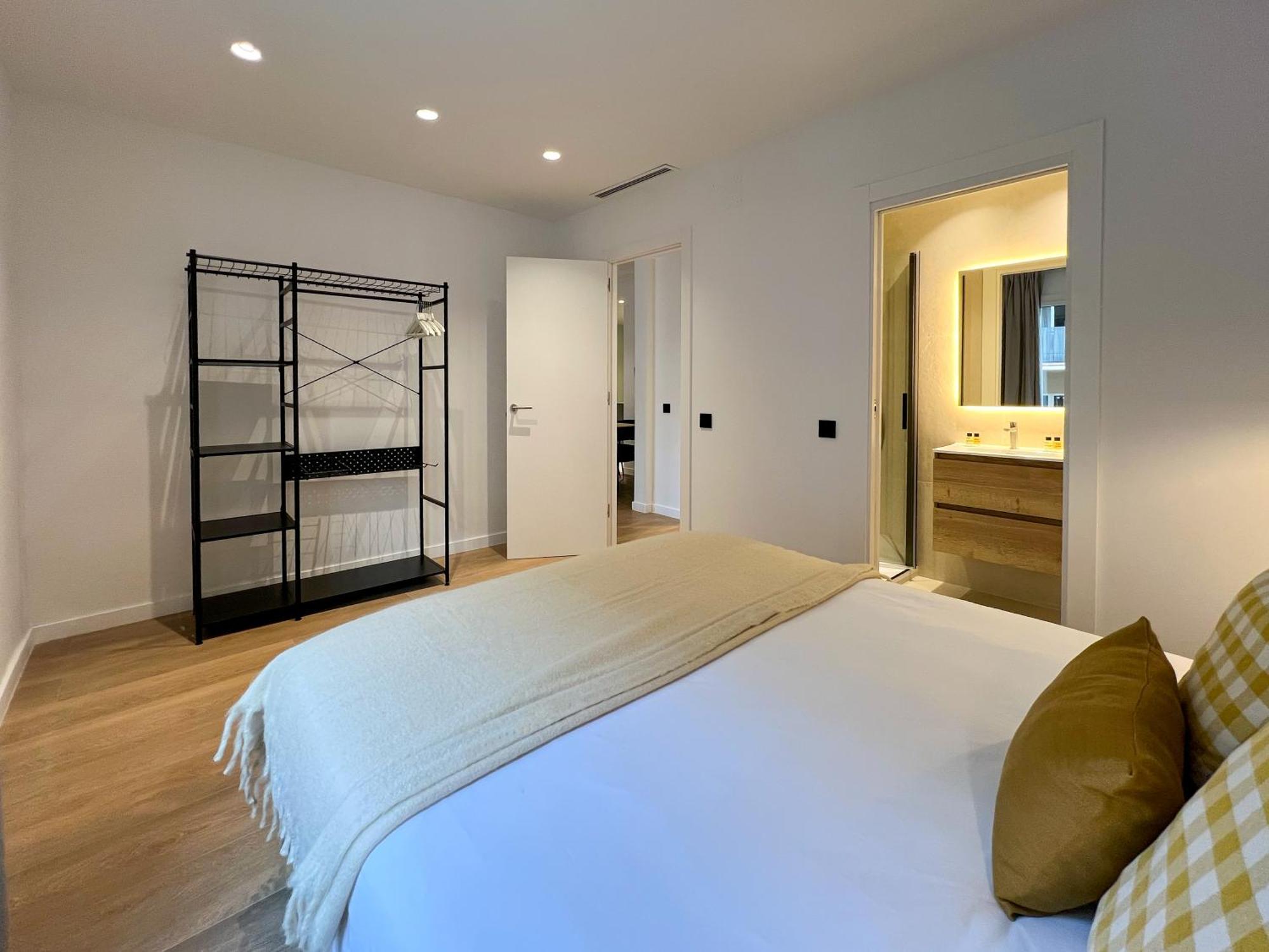 Stay U-Nique Apartments Balmes II Barcellona Esterno foto