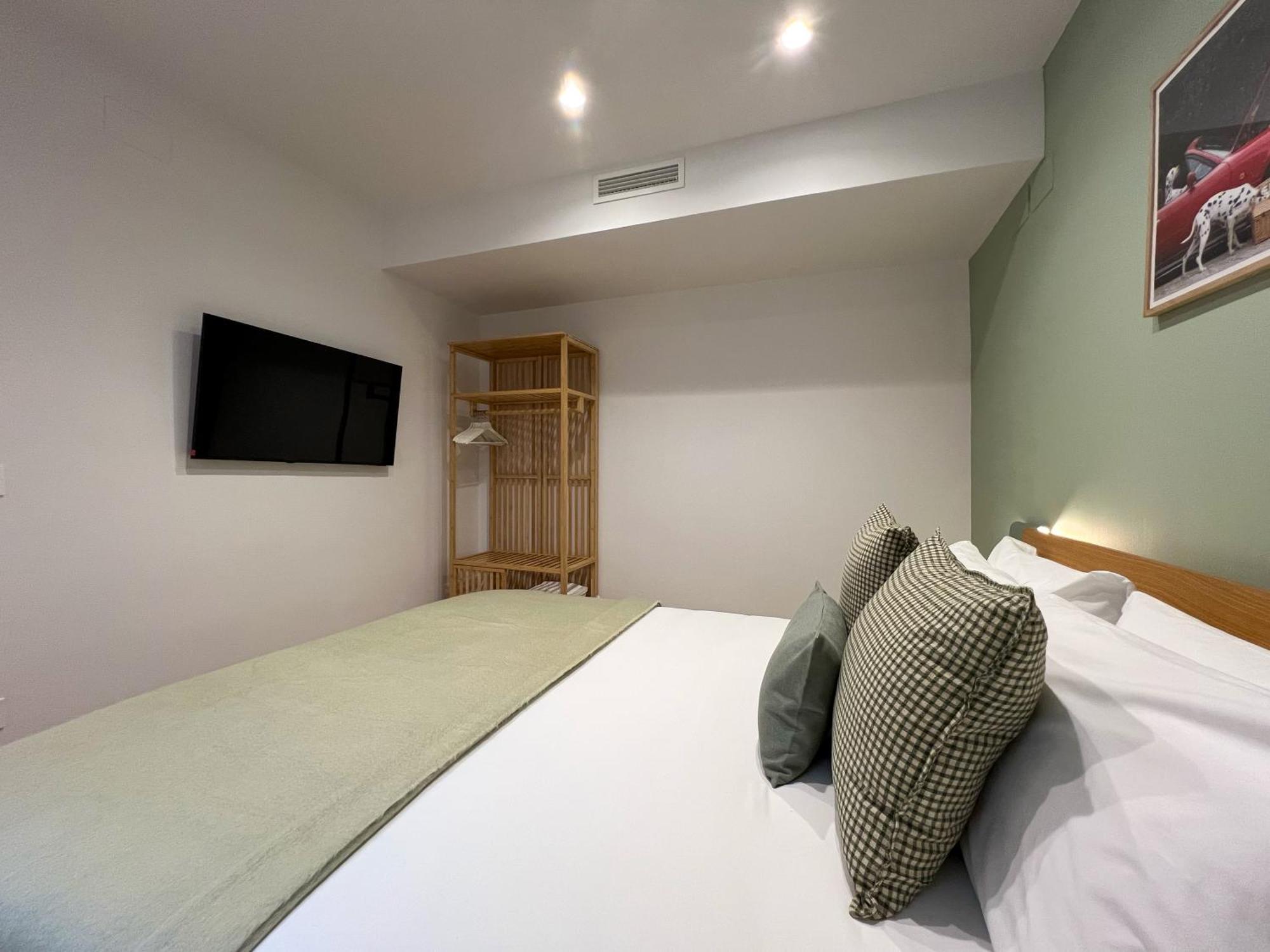 Stay U-Nique Apartments Balmes II Barcellona Esterno foto